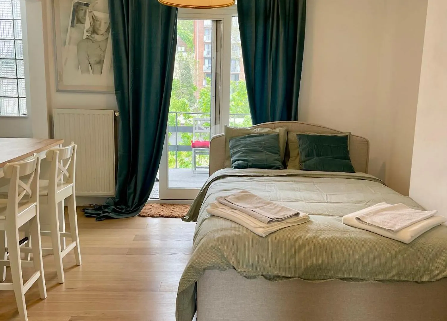 The Doors City Park House Ghent Apartment